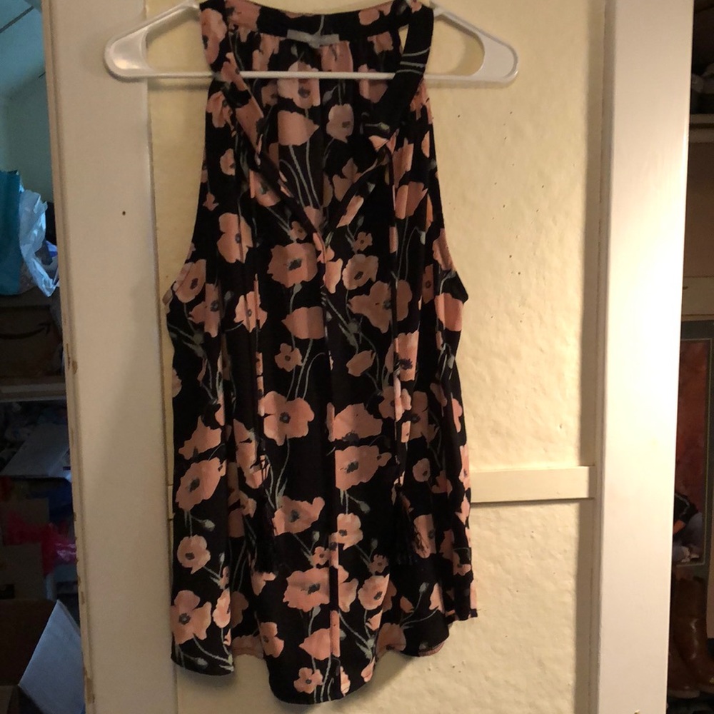 Boutique flowy top